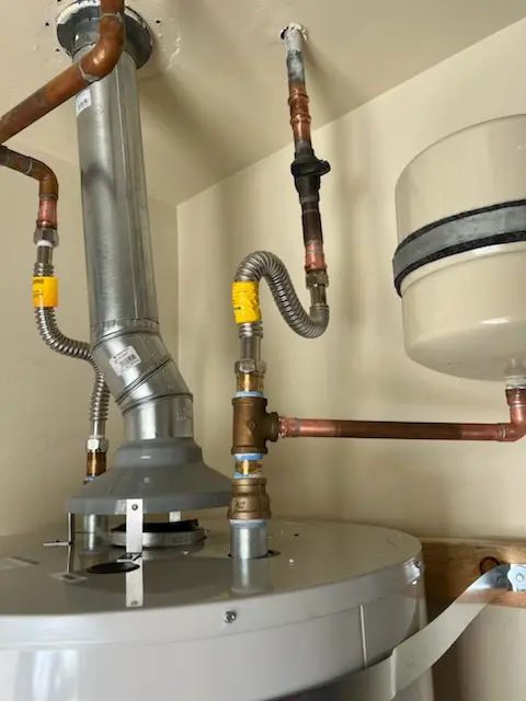 Water heater installation and plumbing repair in Tahoe Pines